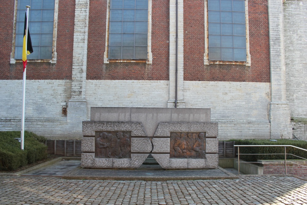 Oorlogsmonument Hoegaarden #1