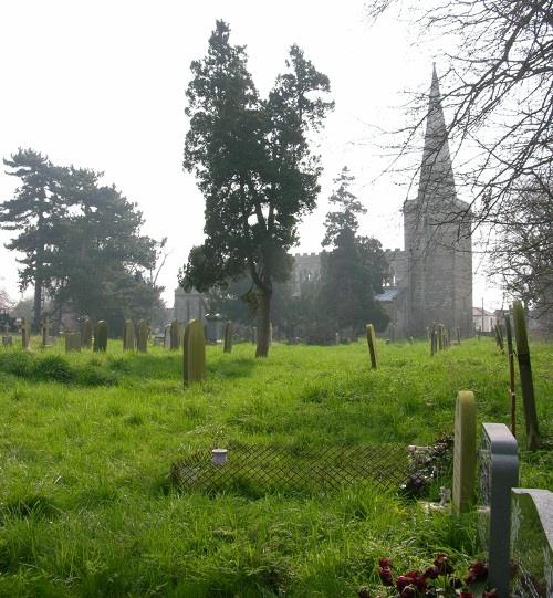 Commonwealth War Graves St. Peter and St. Paul Churchyard #1