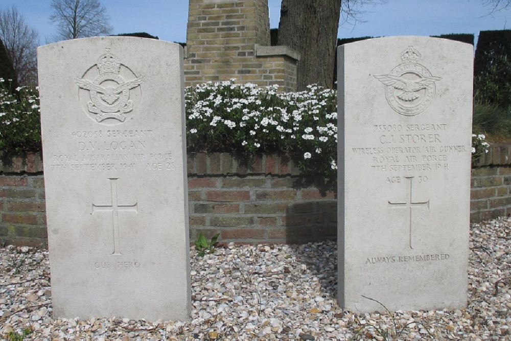 Commonwealth War Graves Protestant Cemetery Bergum #4