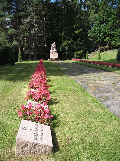 Finnish War Graves Nummi #1