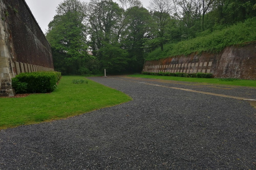 Mur des Fusillés Arras