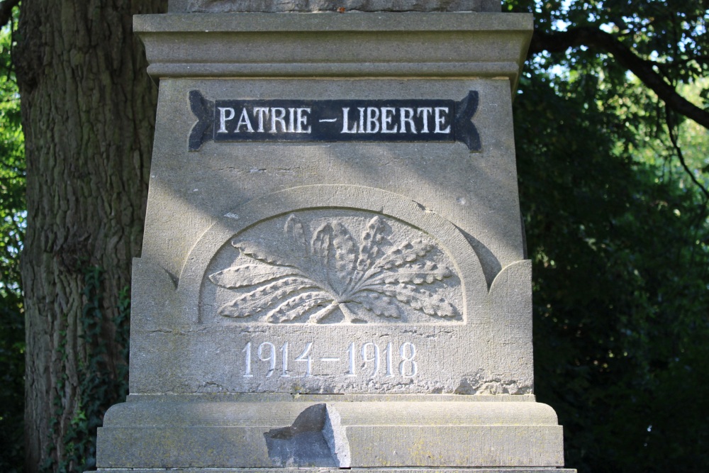 Oorlogsmonument Mont-Saint-Aubert #4