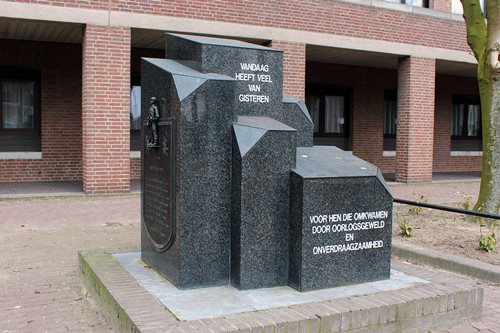 Monument Vandaag heeft veel van Gisteren #1