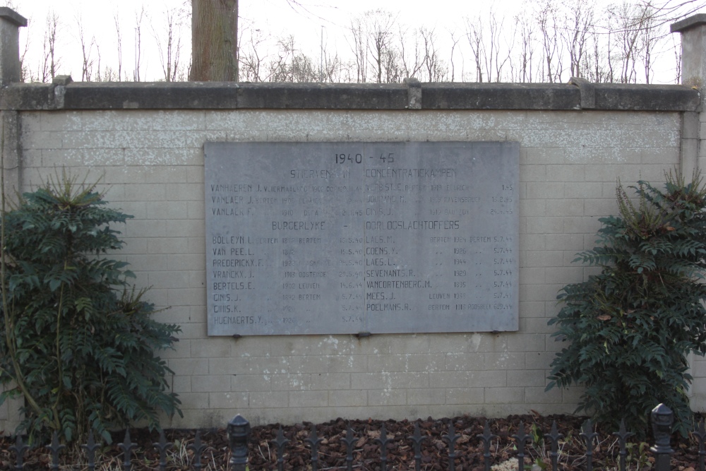 Oorlogsmonument Begraafplaats Bertem #3