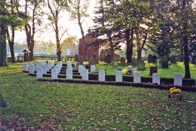 Oorlogsgraven van het Gemenebest St Nicholas Churchyard #1