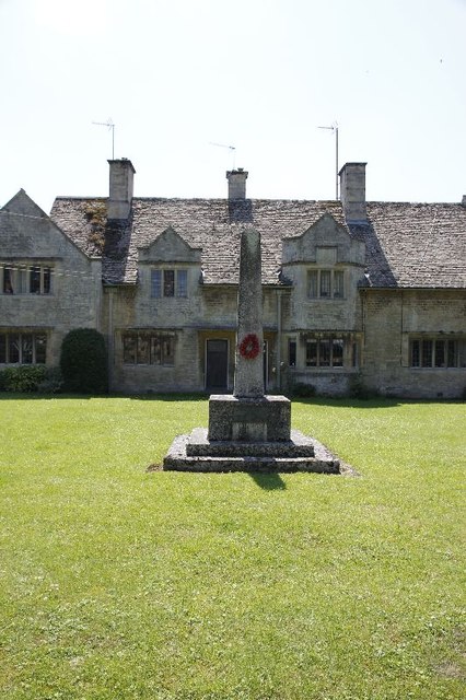 Oorlogsmonument Eaton Hastings #1