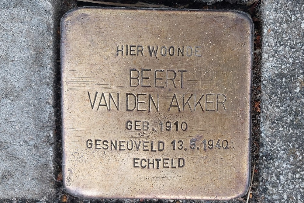 Stolperstein Van Dijkhuizenstraat 75 #2