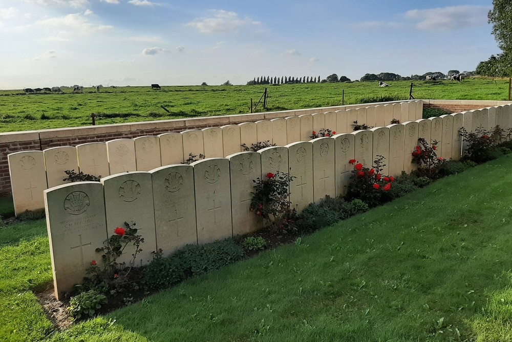 Commonwealth War Cemetery Morval #3