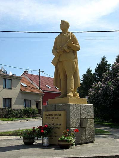 Bevrijdingsmonument Čebn #1