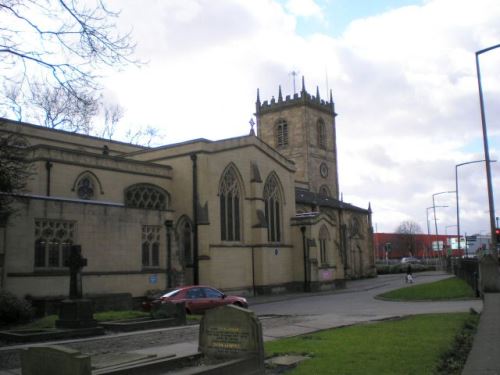 Oorlogsgraf van het Gemenebest Minster Church of All Saints Churchyard