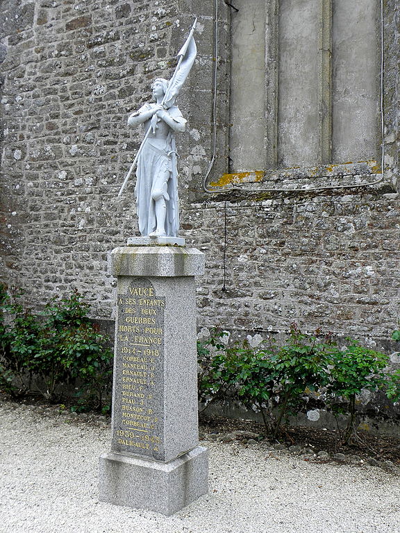 War Memorial Vaucé #1