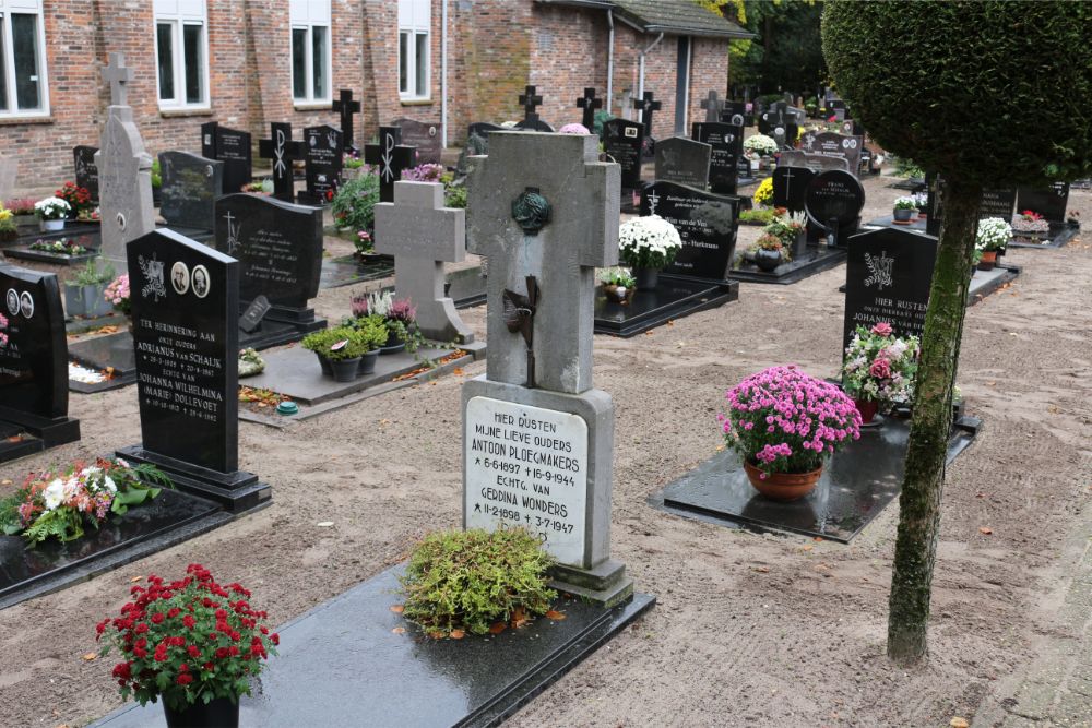 Dutch War Graves Roman Catholic Cemetery Vinkel