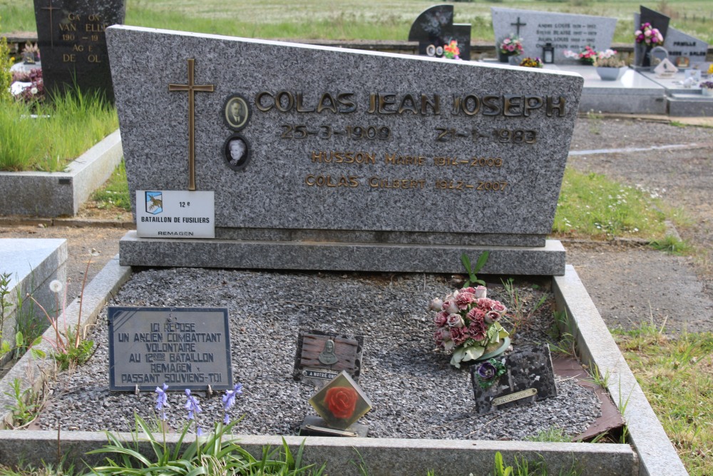 Belgische Graven Oudstrijders Florenville Nieuwe Begraafplaats #1