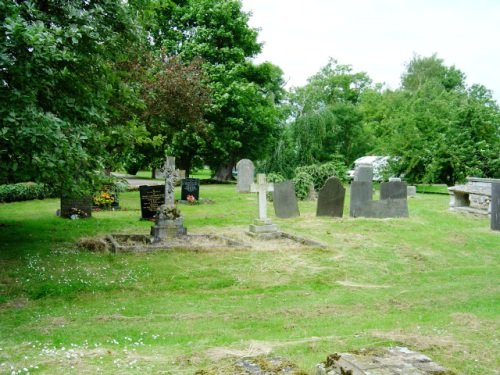 Oorlogsgraven van het Gemenebest St Oswald Churchyard #1