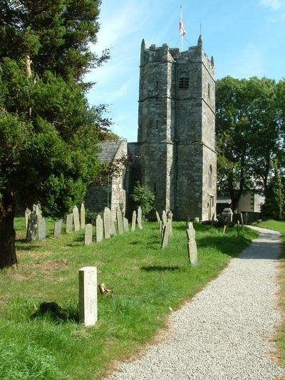 Oorlogsgraven van het Gemenebest St Thetha Churchyard #1