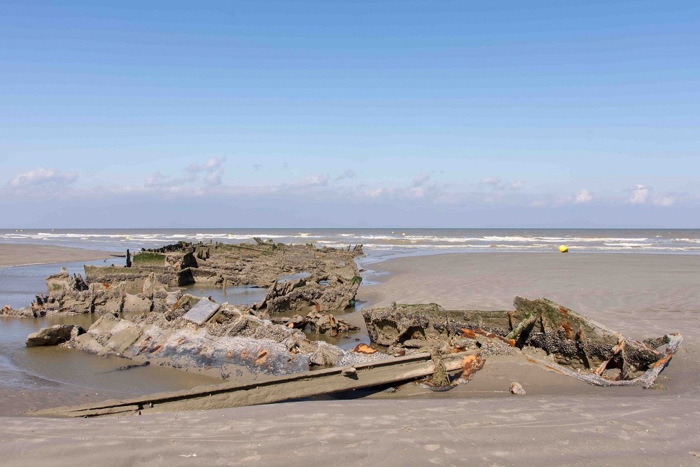 Shipwreck of HMS Crested Eagle #1