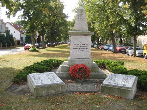 Oorlogsmonument Dabendorf #1