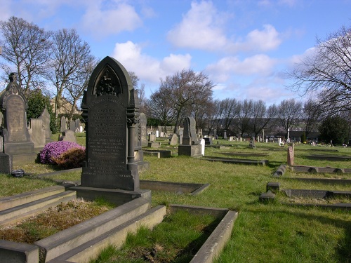 Oorlogsgraven van het Gemenebest Brighouse Cemetery