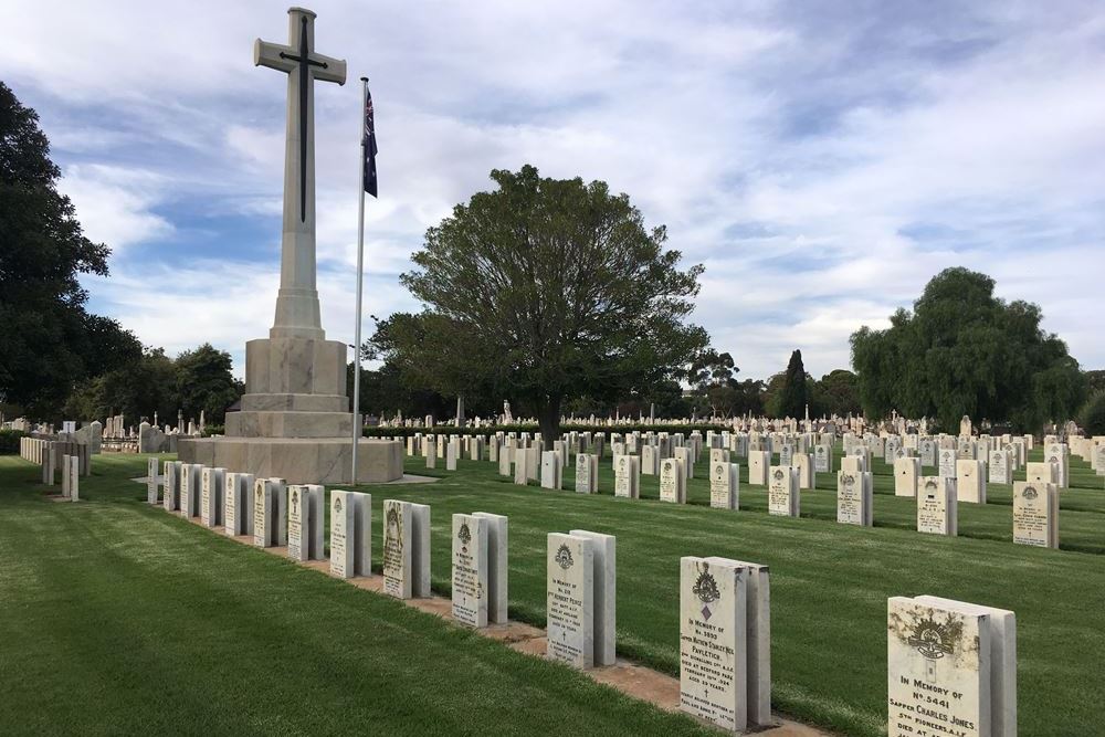 Oorlogsgraven van het Gemenebest West Terrace Cemetery #1