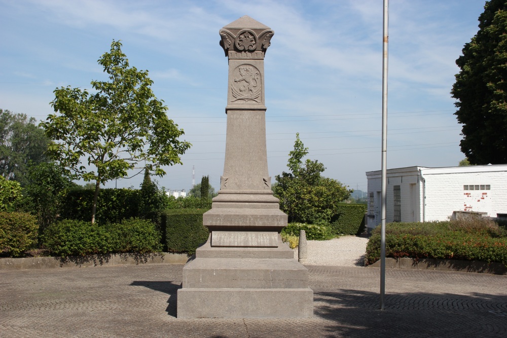 Oorlogsmonument Ruien #2