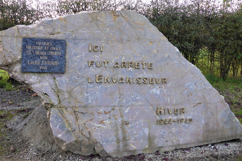 Memorial Stone Humain #2