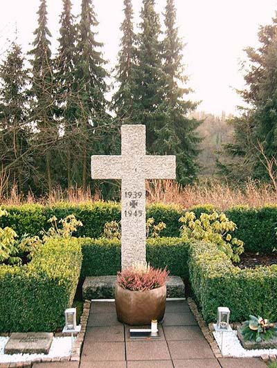 Duitse Oorlogsgraven Weingarten #1
