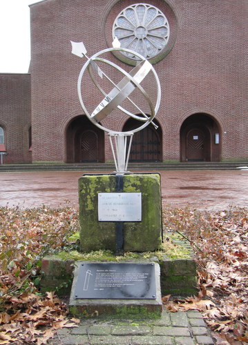 Monument Verwoeste Kerk Melderslo #1