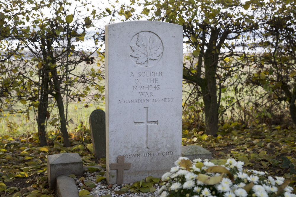 Commonwealth War Graves General Cemetery Tolkamer #4