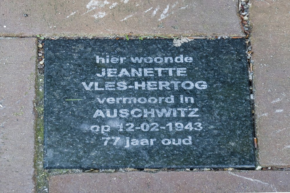 Memorial Stone Amstelstraat 8 #1
