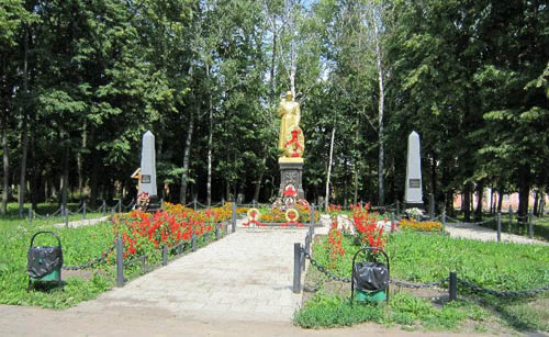 Sovjet Oorlogsbegraafplaats Shchyokino