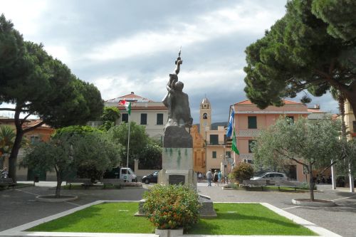 Oorlogsmonument Spotorno #1