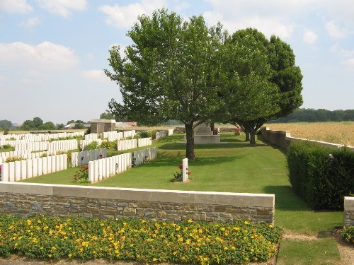 Commonwealth War Cemetery Crouy #1
