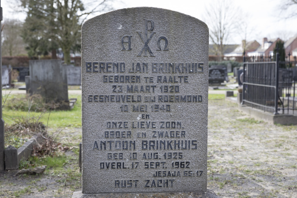 Dutch War Graves General Cemetery Raalte #1