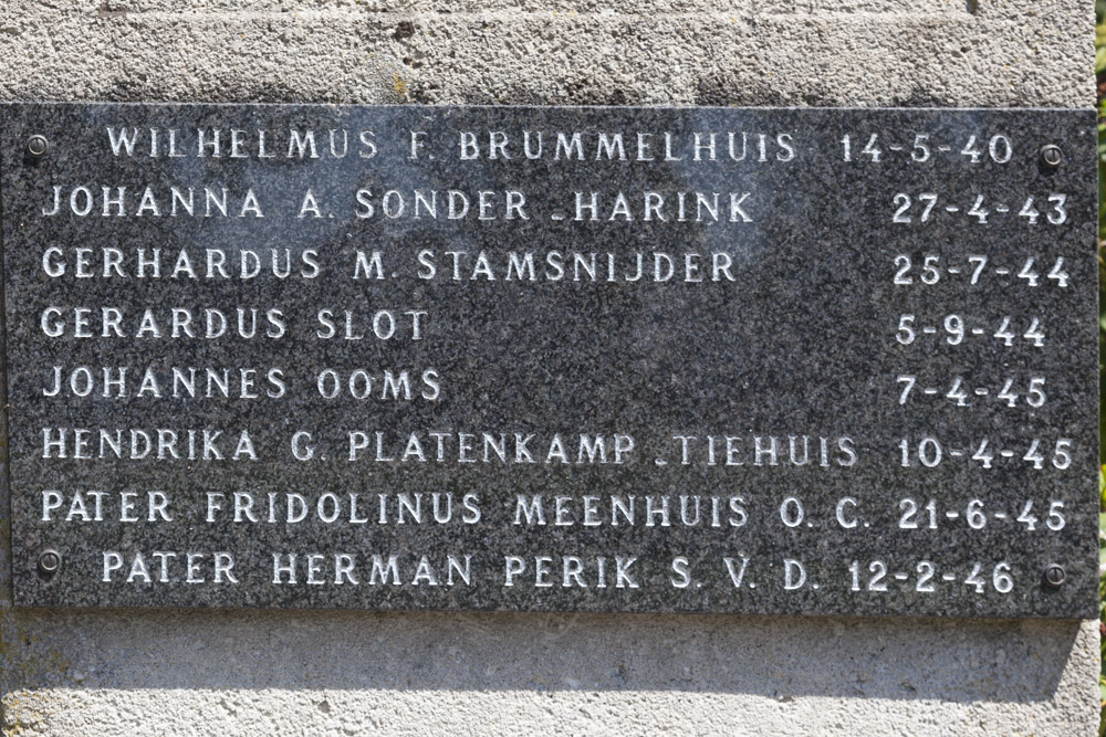 Oorlogsmonument Bornerbroek #3