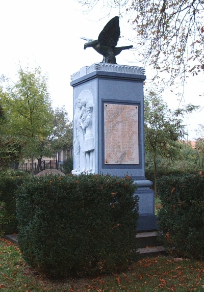 Oorlogsmonument Kéménd #2