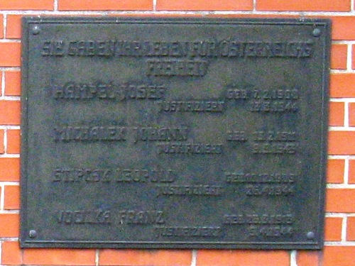 Monument Slachtoffers Nationaal-Socialisme Vsendorf #2