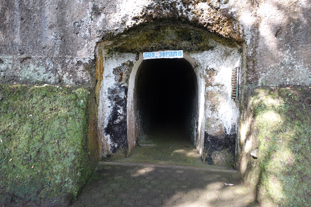 Japanese Tunnel Complex #2