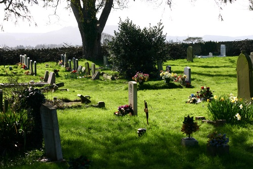 Oorlogsgraven van het Gemenebest St. Michael and All Angels Churchyard #1