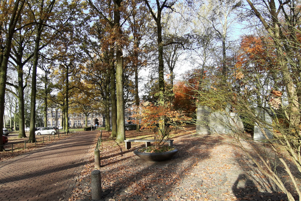 Oorlogsmonument Hoeven en Bosschenhoofd #5