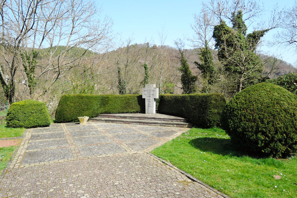 War Memorial Blens #2
