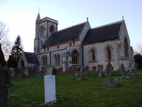 Commonwealth War Grave St. Edward the Confessor Churchyard #1