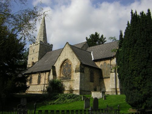 Commonwealth War Grave St. Bartholomew Churchyard #1