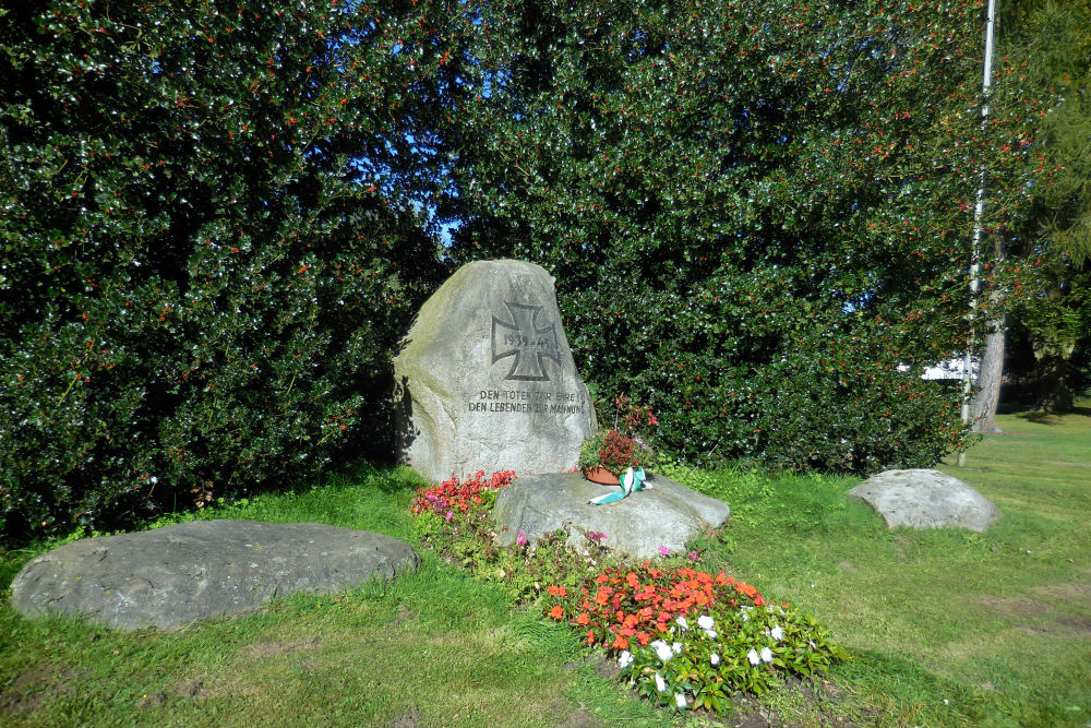 Oorlogsmonument Örbke #1