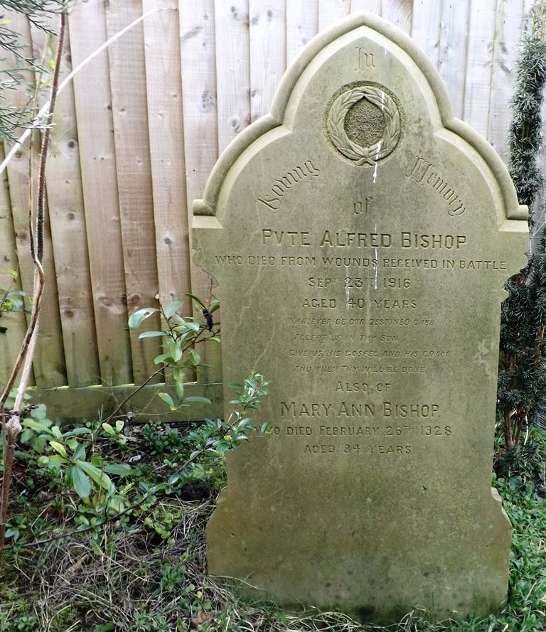 Oorlogsgraf van het Gemenebest Elsworth Particular Baptist Chapelyard