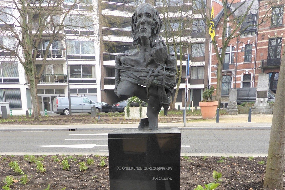 Monument Onbekende Oorlogsvrouw