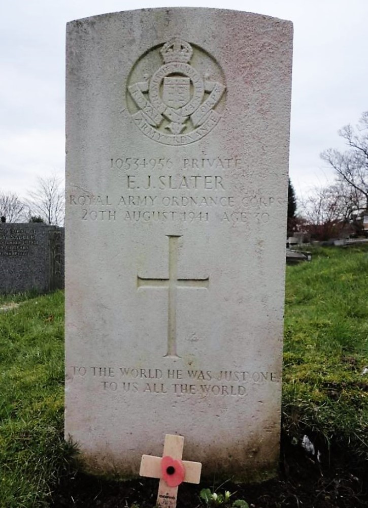 Commonwealth War Graves St. Benedict Churchyard