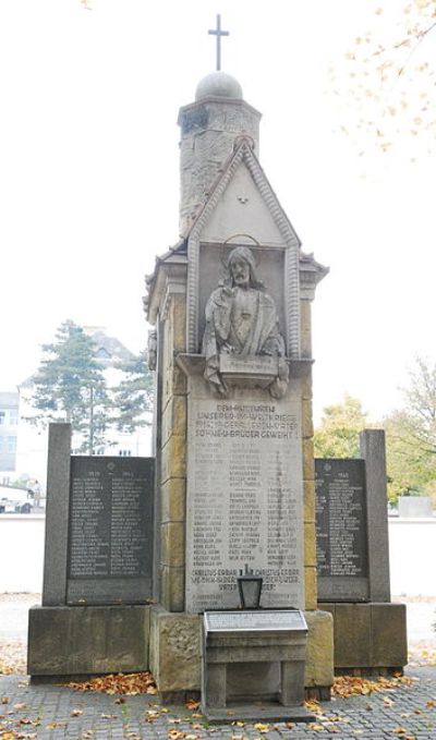 Oorlogsmonument Ernstbrunn #1