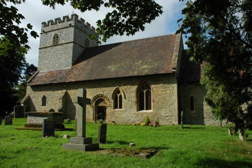 Commonwealth War Grave St. Nicholas Churchyard #1