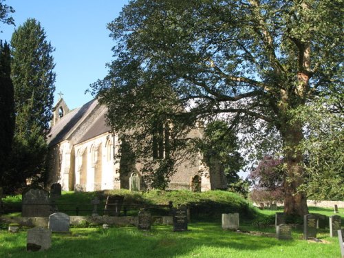 Oorlogsgraf van het Gemenebest St. Peter Churchyard