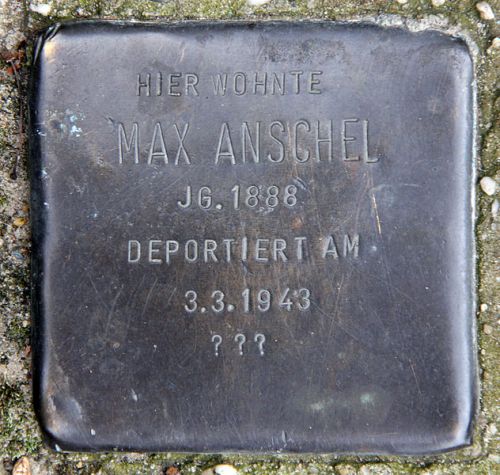 Stolpersteine Platz der Vereinten Nationen 5